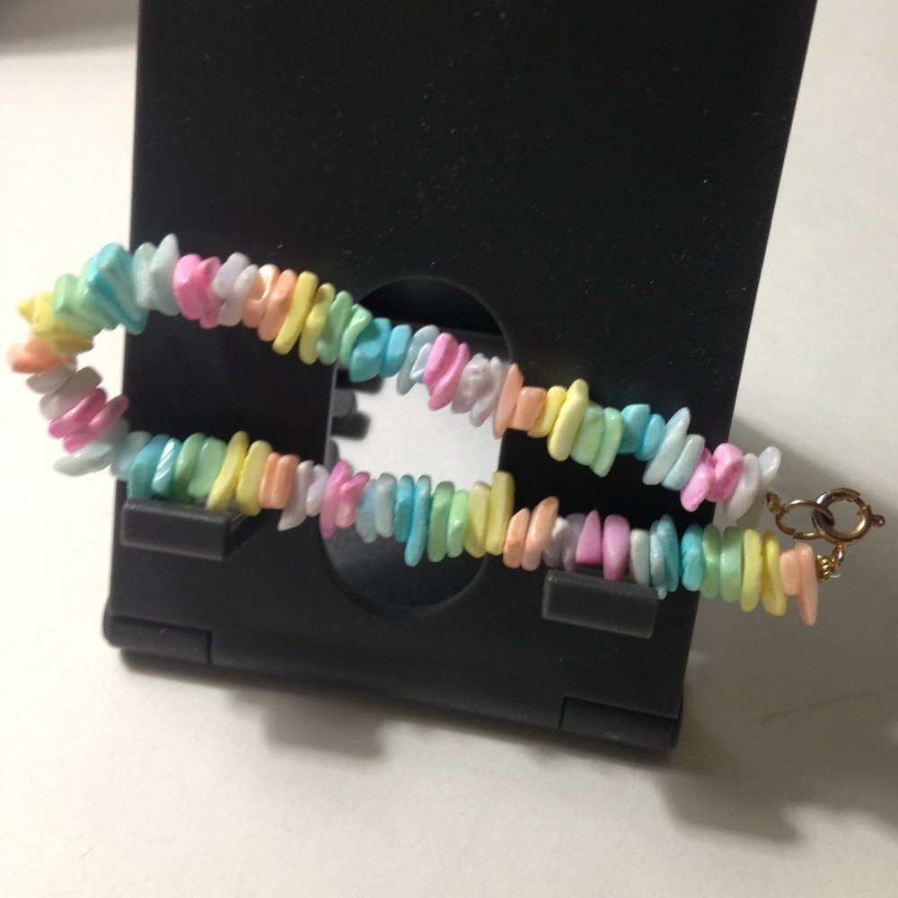 5/$13| ***** Multi Baby Colors Shell / Shell Like Bracelet - Picture 8 of 9
